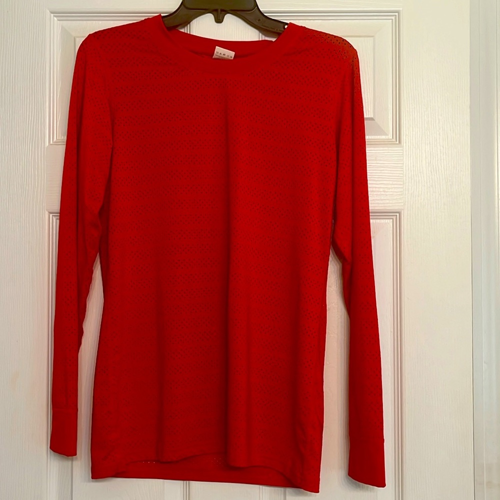 Zyia long sleeved moisture wicking shirt